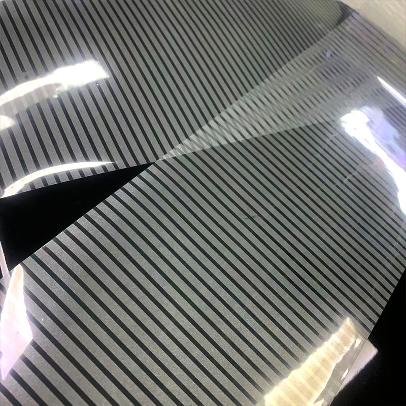 Pel&iacute;cula decorativa arquitect&oacute;nica para ventanas con rayas grises